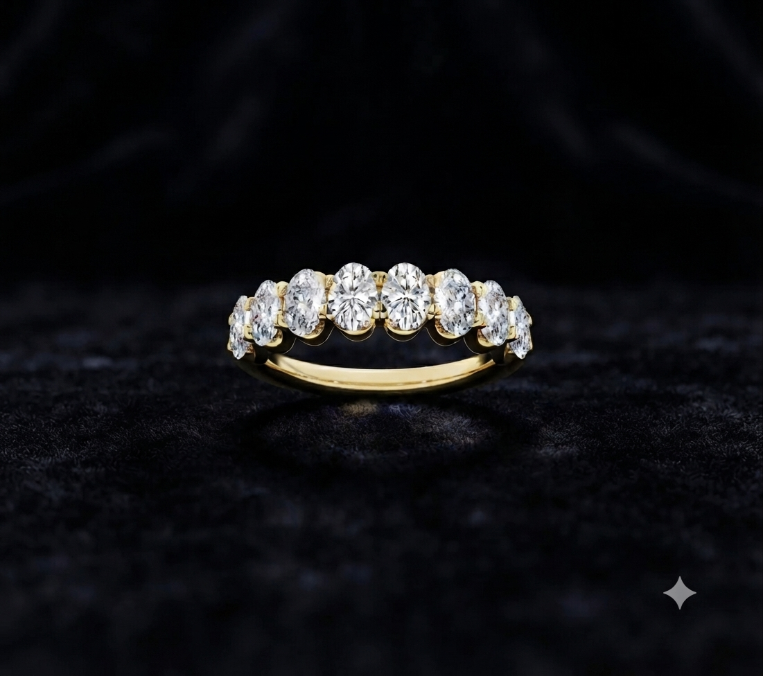 Oval Shared Prong Band